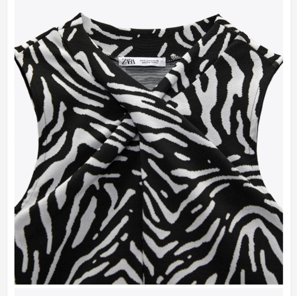 ZARA Jacquard Wrap Top Women's Size Medium NWT - Picture 2 of 9